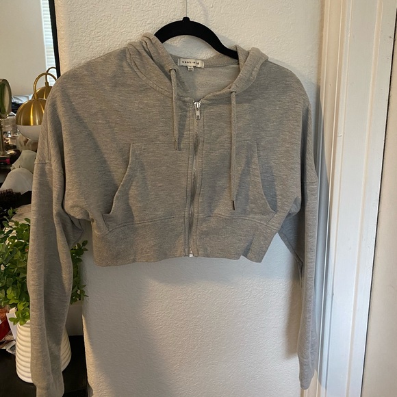 week-end Jackets & Blazers - Grey Cropped Zip Up Hoodie